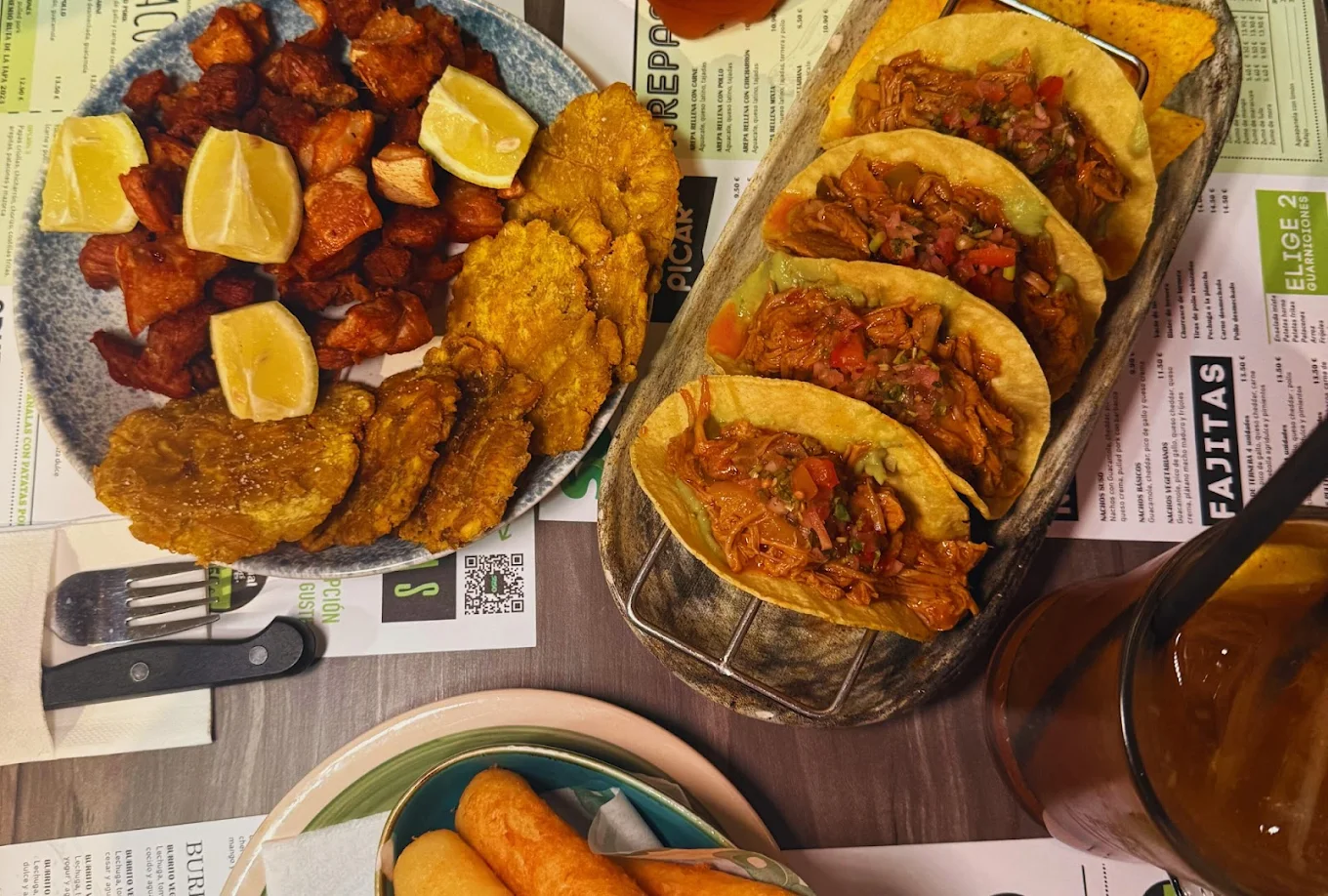 Arroz Paisa en hoja de plátano